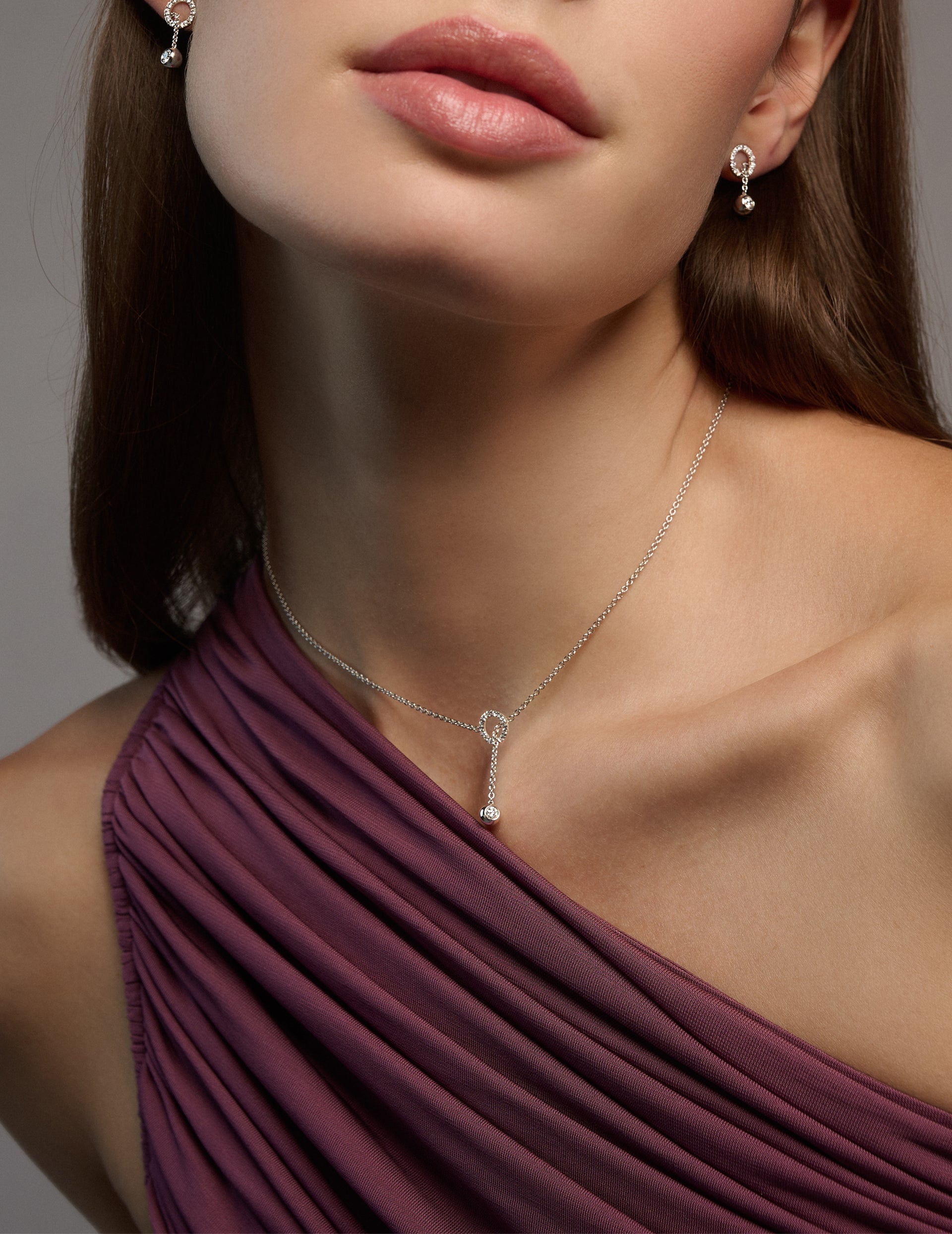 Solitaire Bubble W Necklace