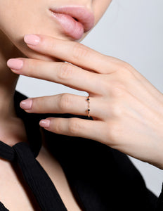 Chain Black Solitaire Ring